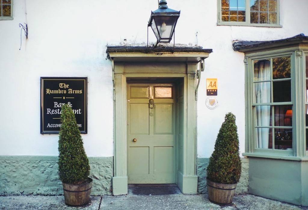 Hambro Arms Hotel Milton Abbas Bagian luar foto